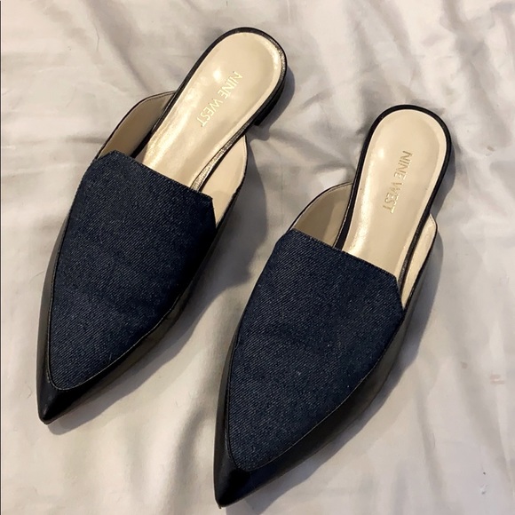 Navy and black flats - Picture 1 of 4